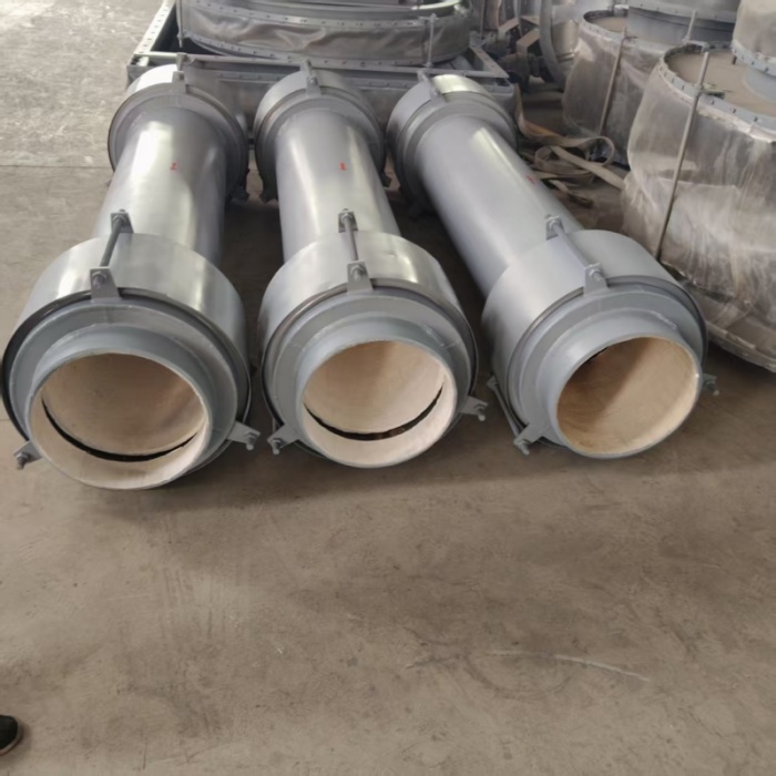 襯陶瓷纖維三維管道伸縮節(jié)-襯陶瓷纖維波紋補償器-陶瓷纖維波紋膨脹節(jié)